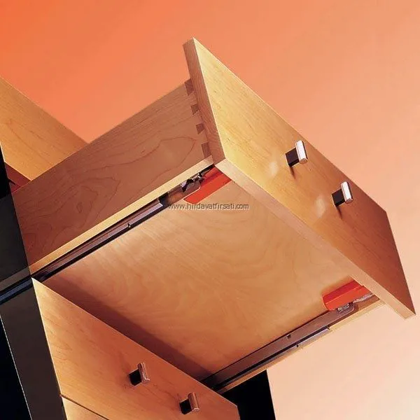 Blum tandem tek açılım frenli blumotion çekmece rayı - Blum Mobilya Aksesuarları - Ürün Görseli 1