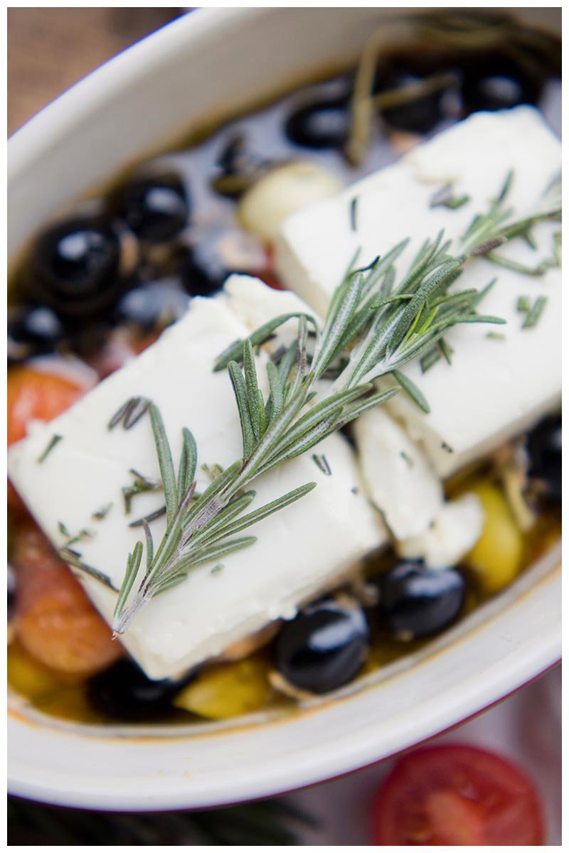 Peymar — taze peynir ve zeytin