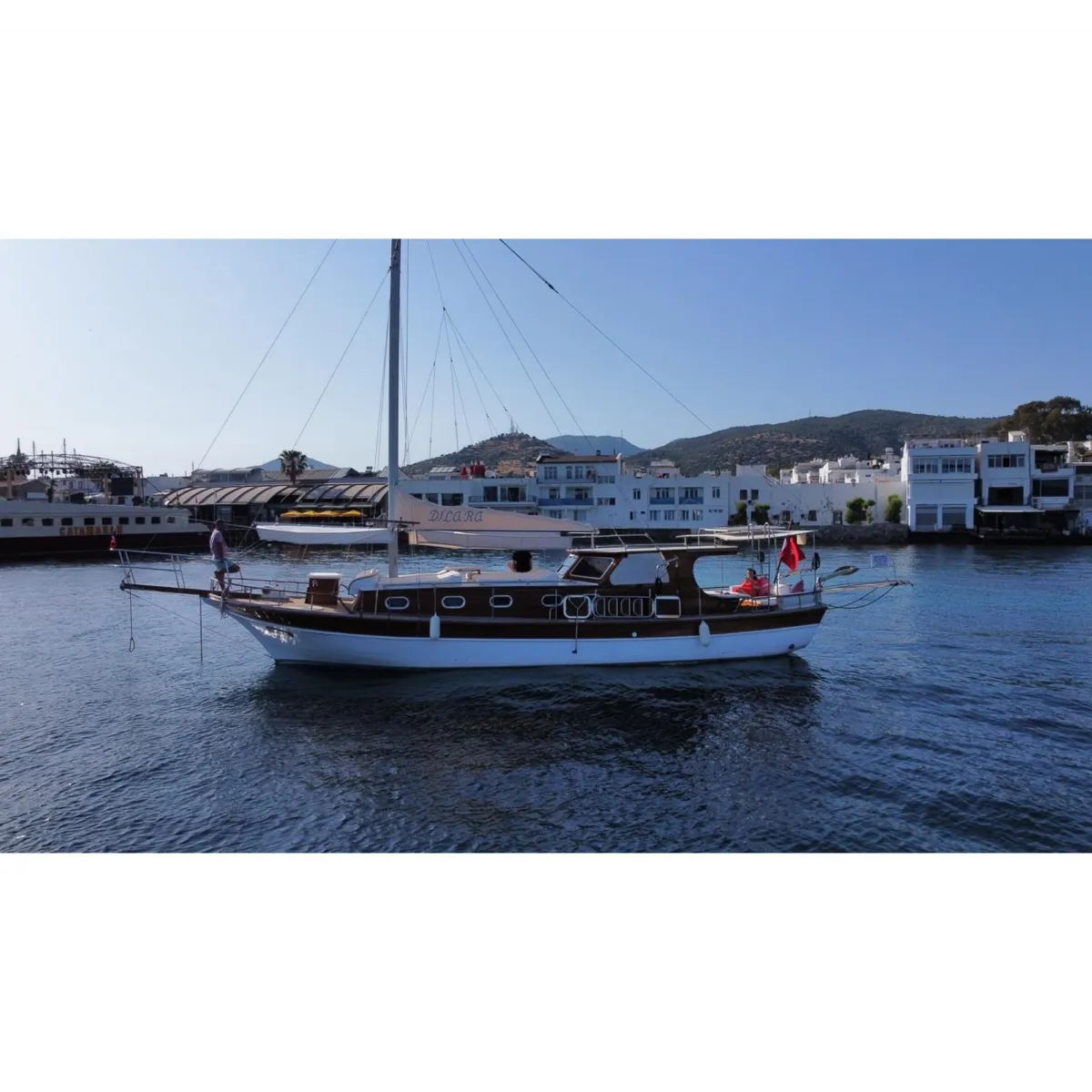Bodrum Günlük Tekne Kiralama  12 Kişilik S250 Dilara  - Ürün Görseli 1