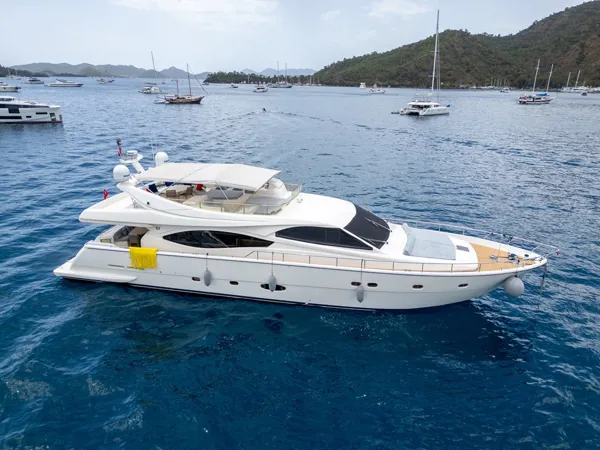 M440 TRAMONTO – Luxury Motor Yacht for 8 Guests - Bodrum - Ürün Görseli 1